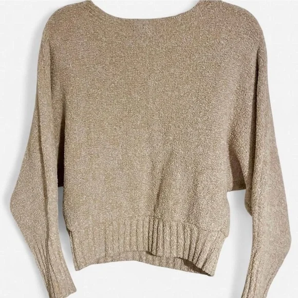 Kaisley Crop Sweater, Fuzzy Comfy, Size Small - Picture 2 of 4